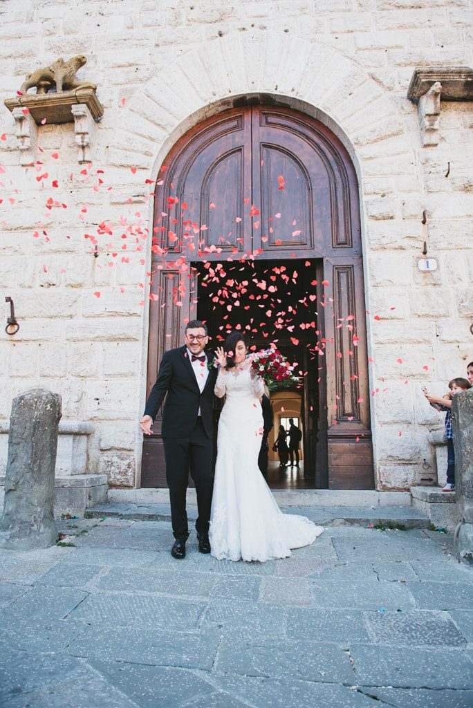 uscita degli sposi, fotografo matrimonio toscana