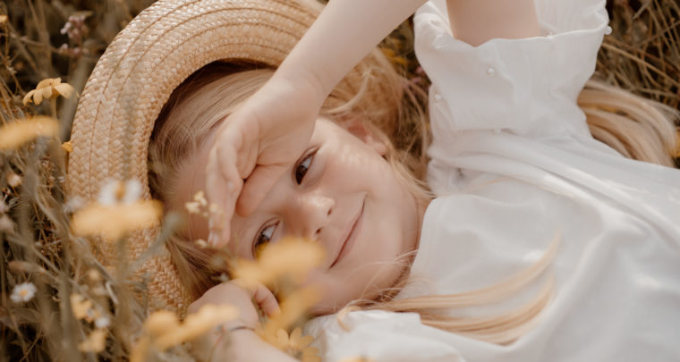 Spring photoshoot, kids & family photographer in Arezzo, Tuscany